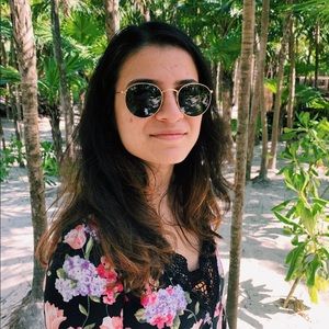 Meet your Posher, Nirja